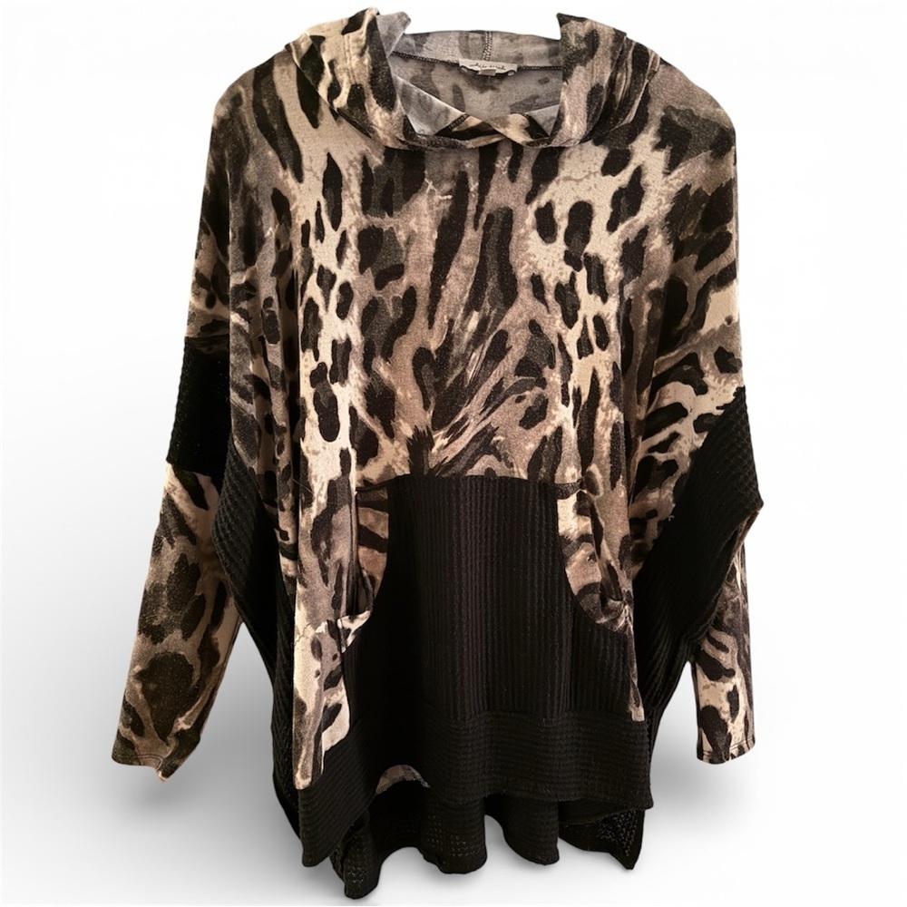 White Birch Black and Cream Patterned Hooded Top
